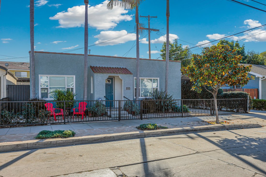 4224 East 11th Street, Long Beach, Ca In Signal Hill, California
