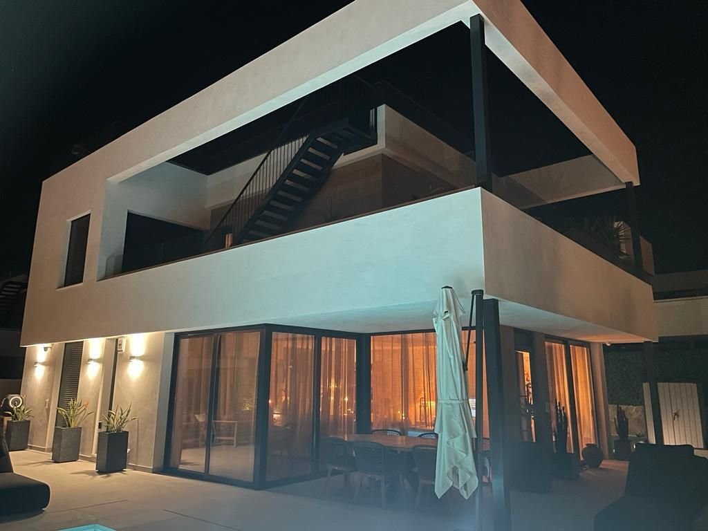 Chalet in Finestrat, Valencian Community, Spain 1 - 13590517