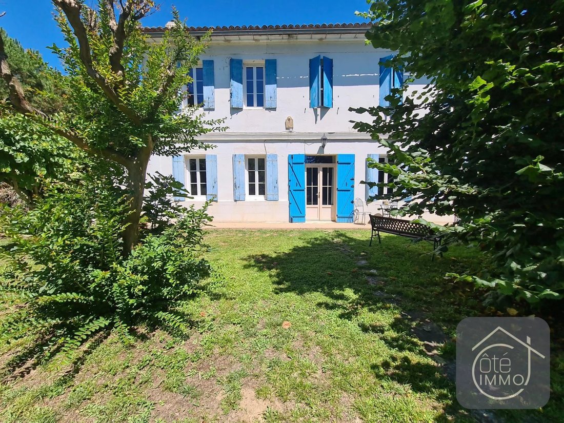 Saint Magne De Castillo In Saint Magne De Castillon, Nouvelle Aquitaine