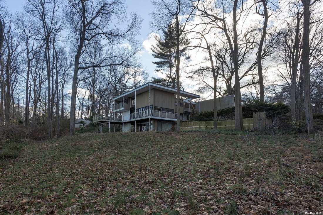 House Centre Island In Upper Brookville, New York, United States For