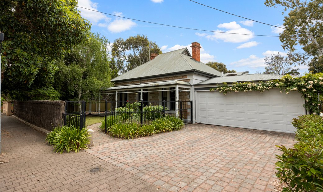 Beautifully Maintained Character Villa In Parkside, South Australia