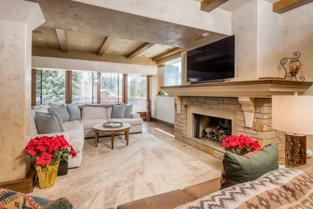 Condominium Ketchum In Ketchum, Idaho, United States For Sale (13598368)