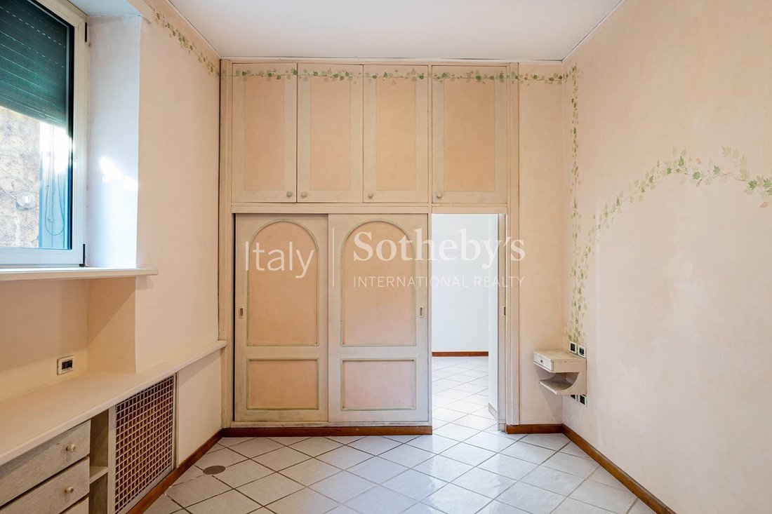Apartment in Naples, Campania, Italy 4 - 13579935