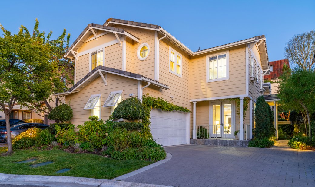 9 Pepper Tree Lane, Rolling In Rolling Hills Estates, California