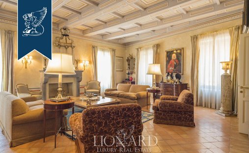 Villa in Bolsena, Lazio, Italy 1