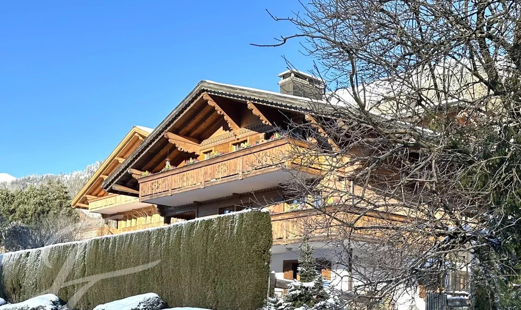 Stunning 9 Bedroom Chalet In Rougemont Village In Rougemont, Vaud