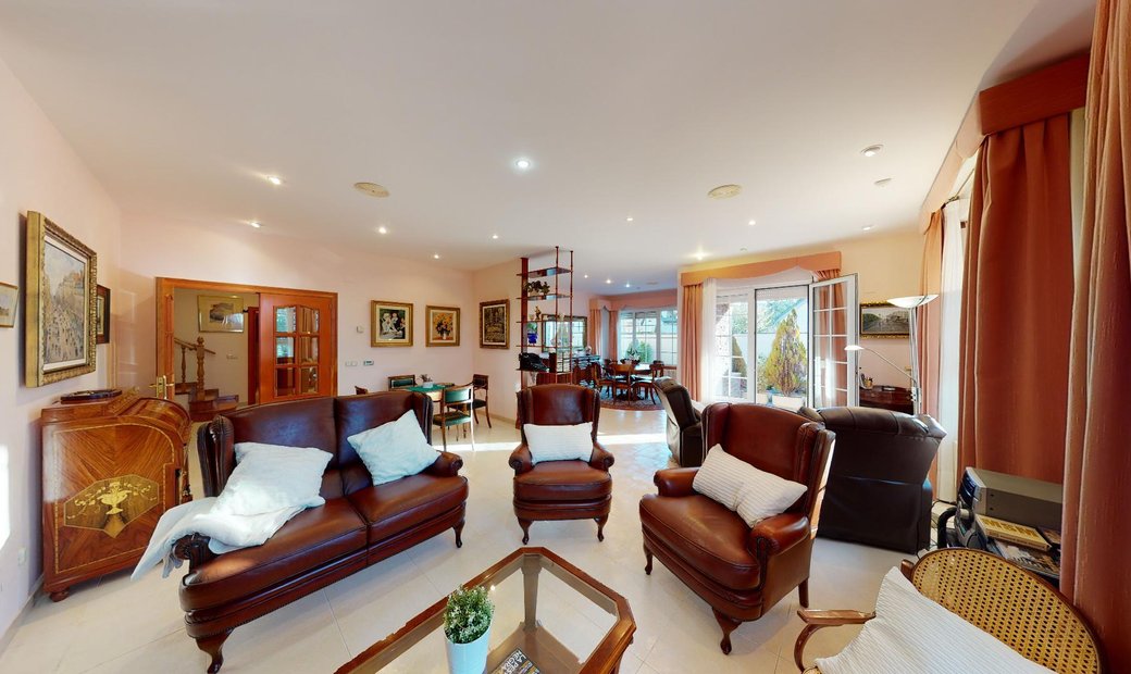 Great House In Jaca In Jaca, Aragon, Spain For Sale (13608106)