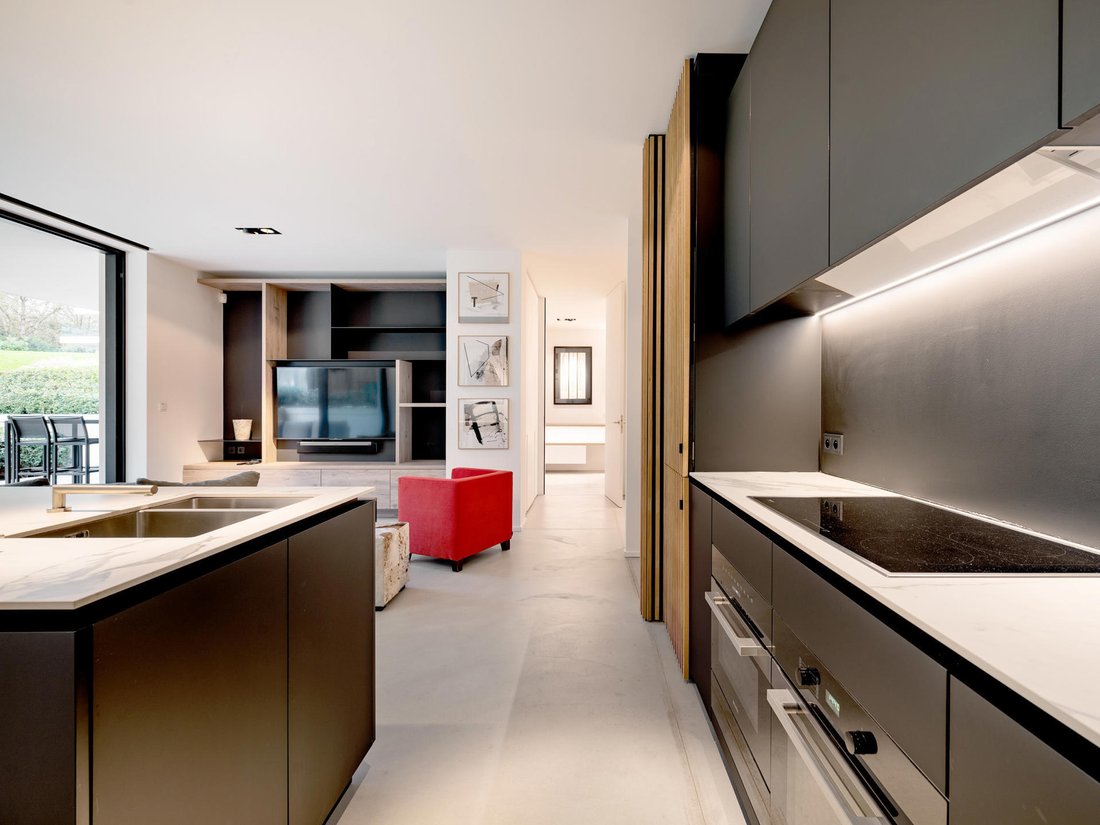 Apartment in Woluwe-Saint-Pierre, Brussels, Belgium 2 - 13608097