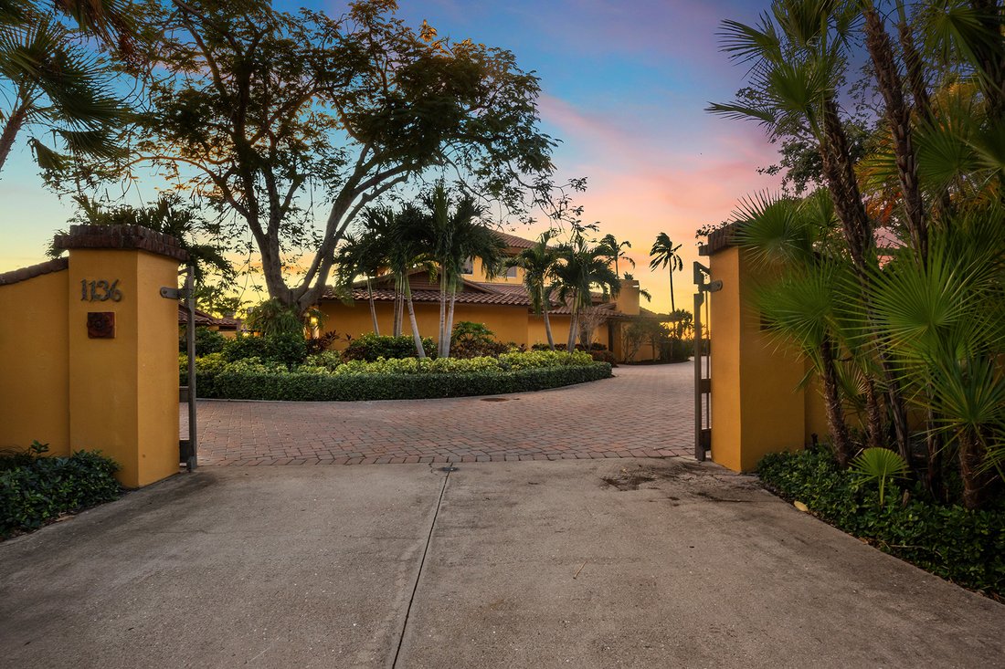 Oyster Bay Estates In Sarasota, Florida, United States For Sale (13612245)