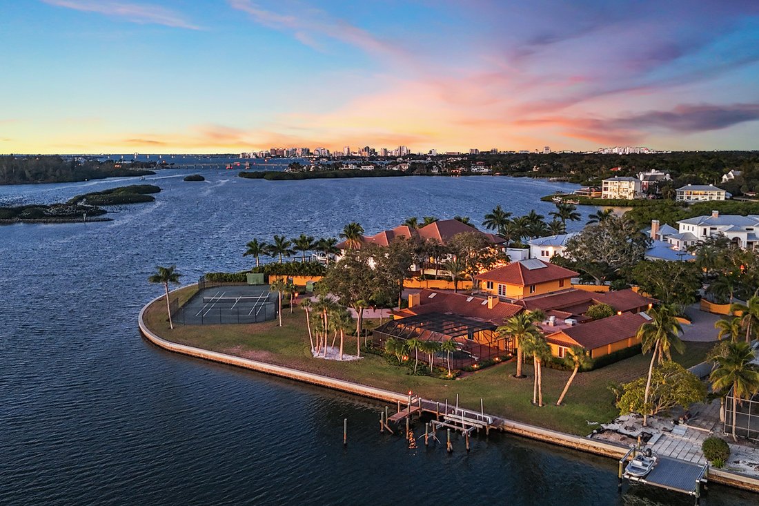 Oyster Bay Estates In Sarasota, Florida, United States For Sale (13612245)