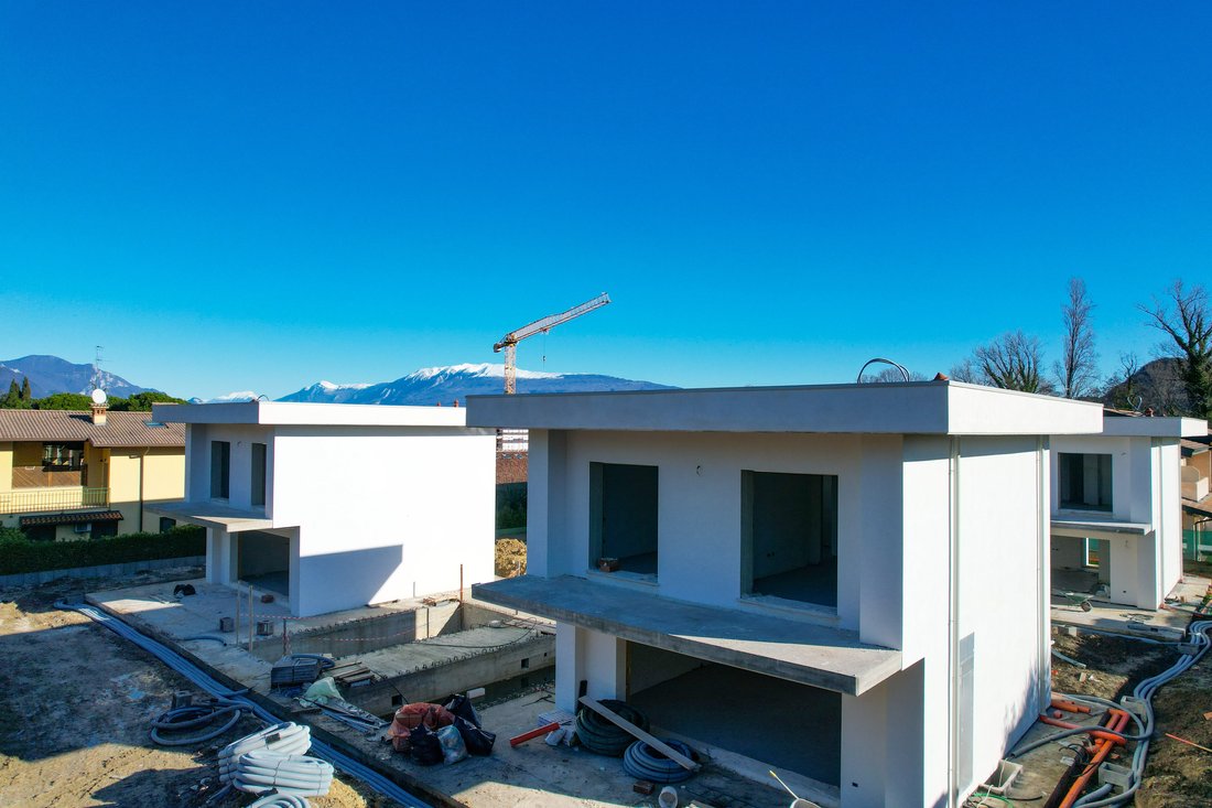 Villa in Manerba del Garda, Lombardy, Italy 2 - 12466494