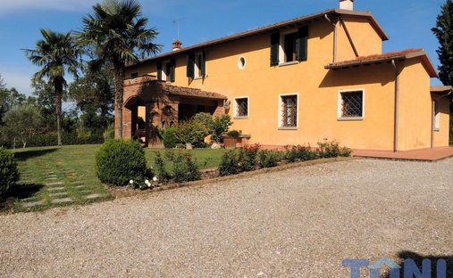Villa in Center, Fucecchio, Tuscany 1
