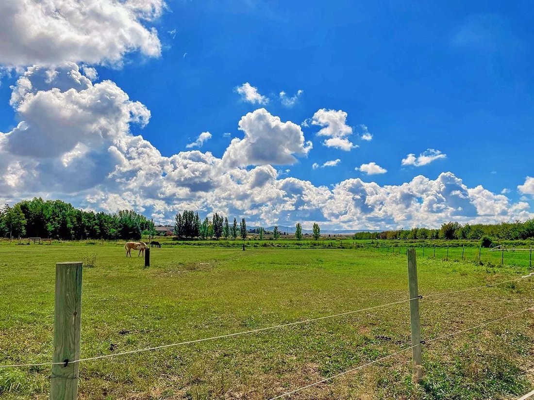 sleeping-deer-ranch-in-idaho-falls-idaho-united-states-for-sale