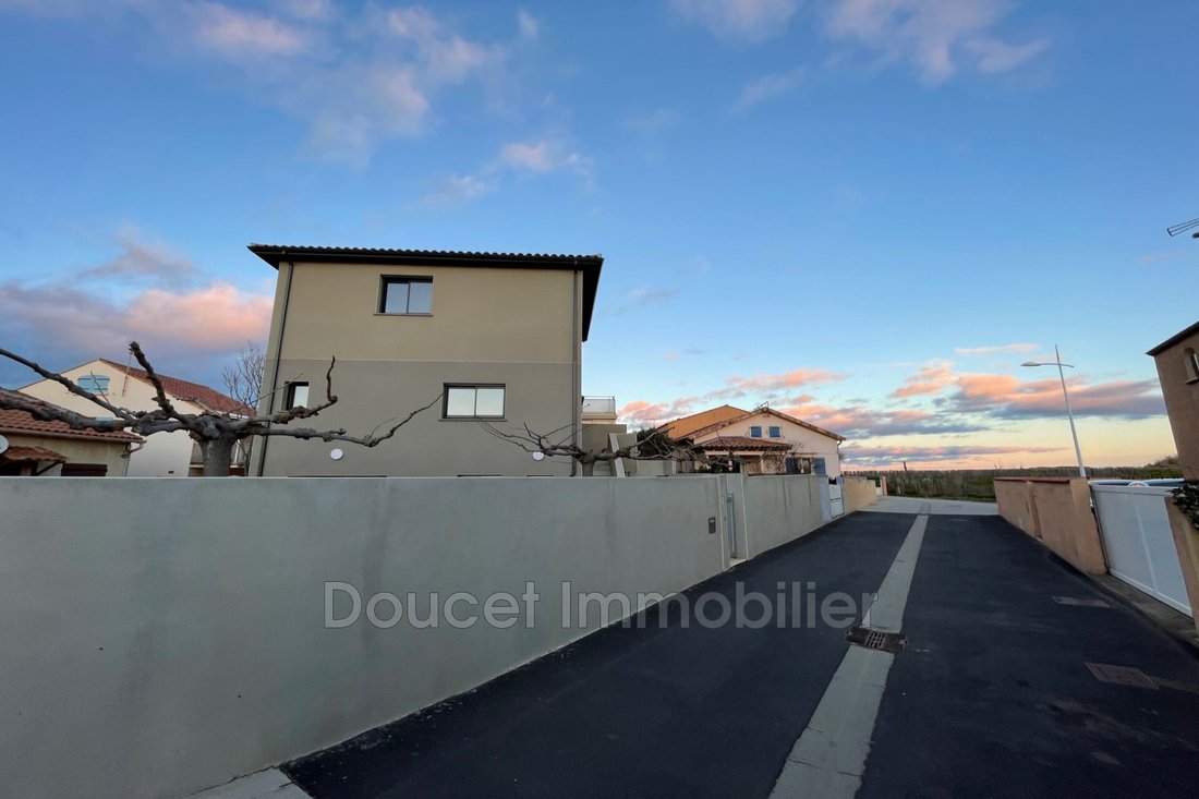 Vente Villa 4 Pièce(s) In Valras Plage, France For Sale (13616628)