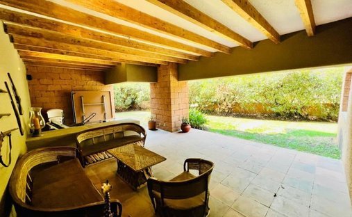 House in Cuajimalpa de Morelos, Mexico City, Mexico 1