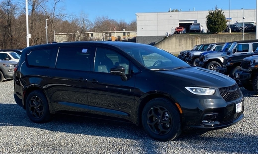 2024 Chrysler Pacifica In Bedford Hills, Ny, United States For Sale