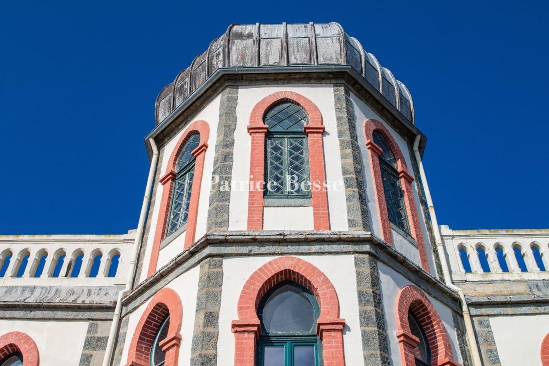 La Villa Mauresque: Where Brittany’s Coast Meets Oriental Splendor