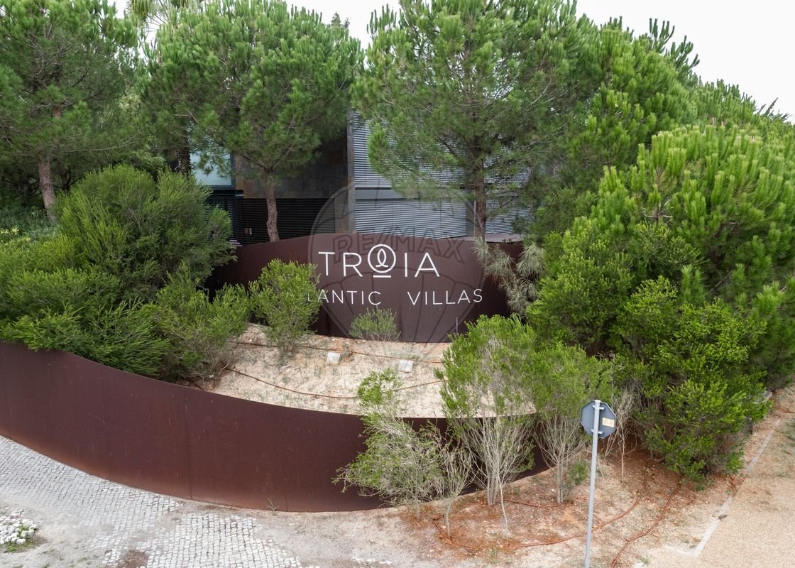 Land for sale in Grândola, Portugal — €799,000