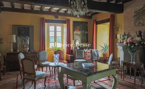 A Chateau From The 17th And 18th Centuries, Listed As A Regional Historical Monument, On