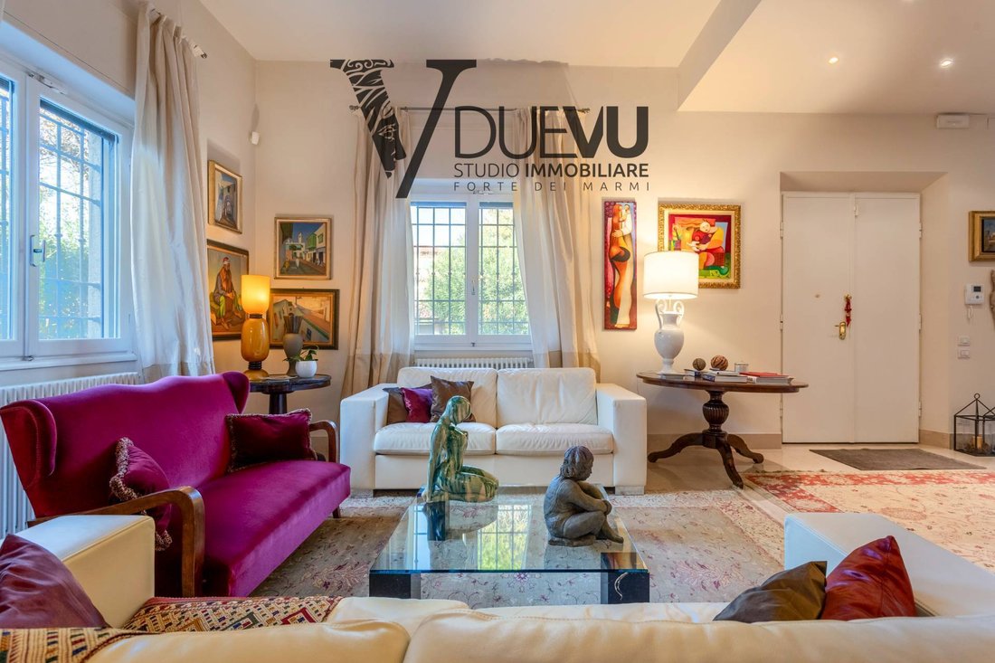 Villa in Vittoria Apuana, Forte dei Marmi, Tuscany 3 - 13623160