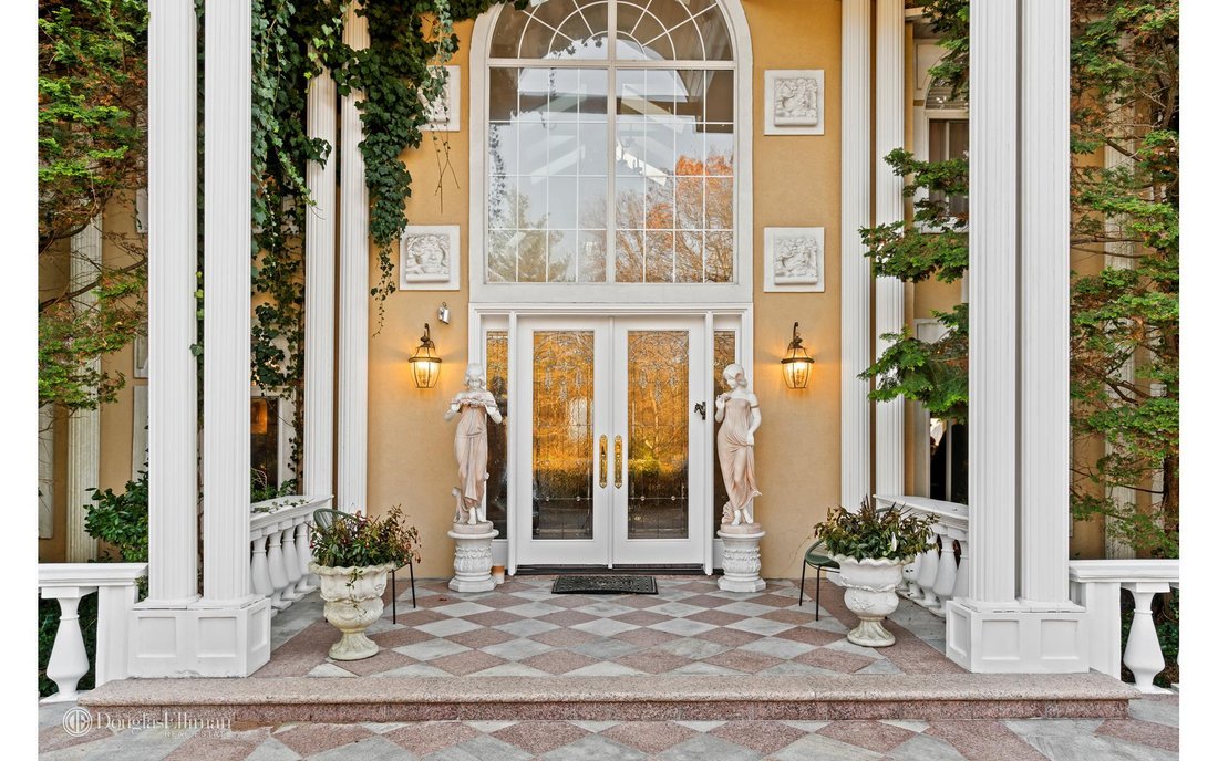 House Old Westbury In Old Westbury, Ny, United States For Sale (13573410)