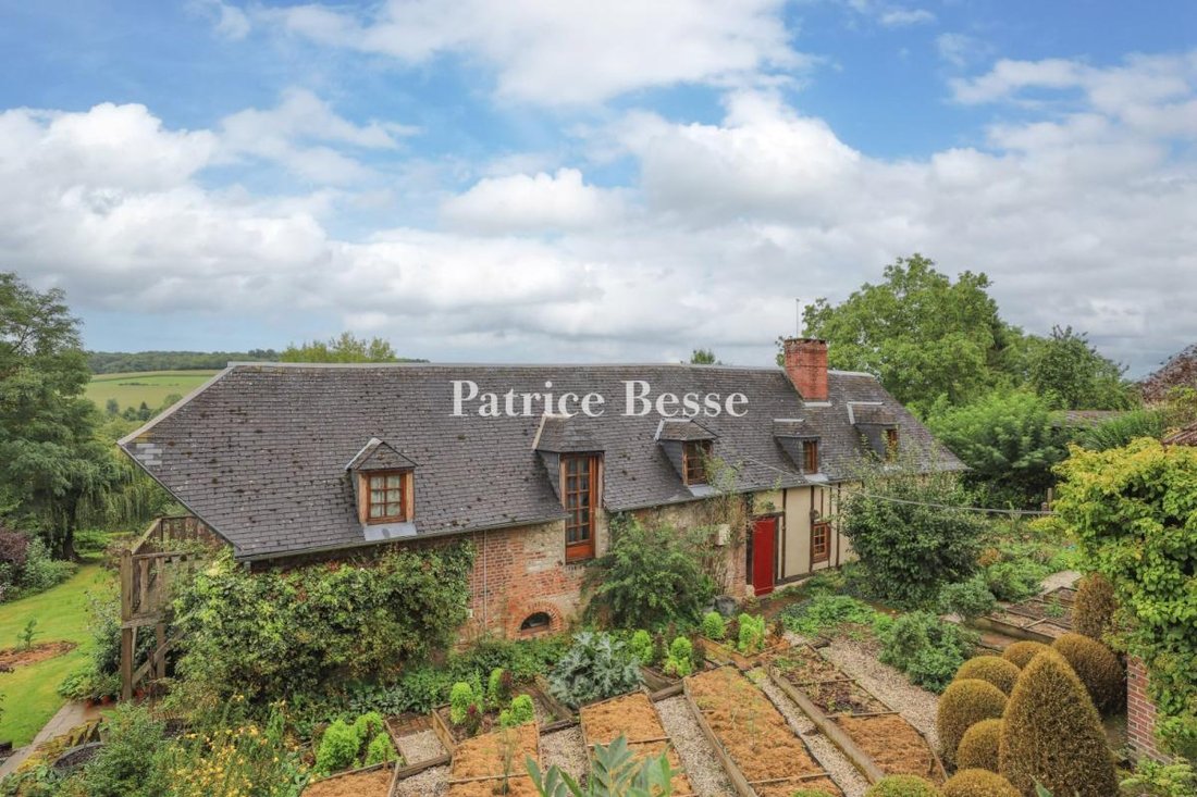 A 19th Century House With Two Extra Dwellings In A In Alençon, Normandy