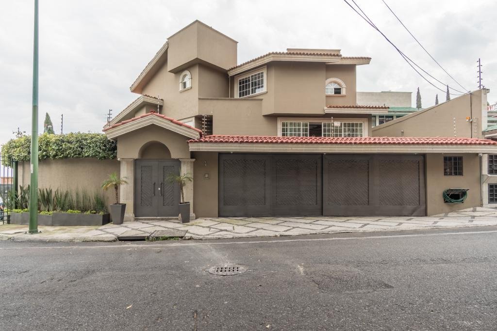 Casa en Cuajimalpa de Morelos, Ciudad de México, México 1 - 13622476