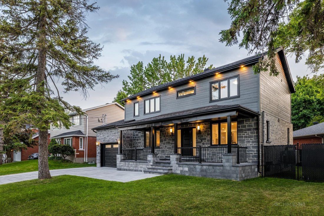 A Home For Those Who Enjoy The Finer Things In Life In Dorval, Quebec