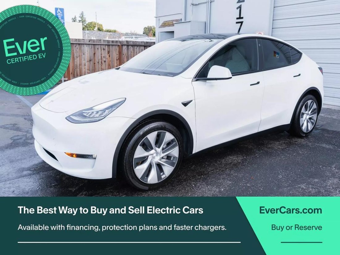 Used White Electric Tesla Model Y SUV Cars For Sale