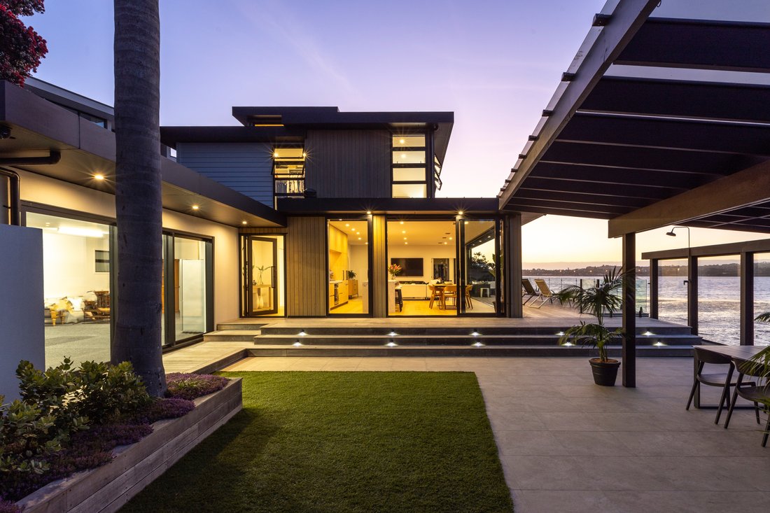 17 Lansdowne Street, Baywater In Auckland, Auckland, New Zealand For