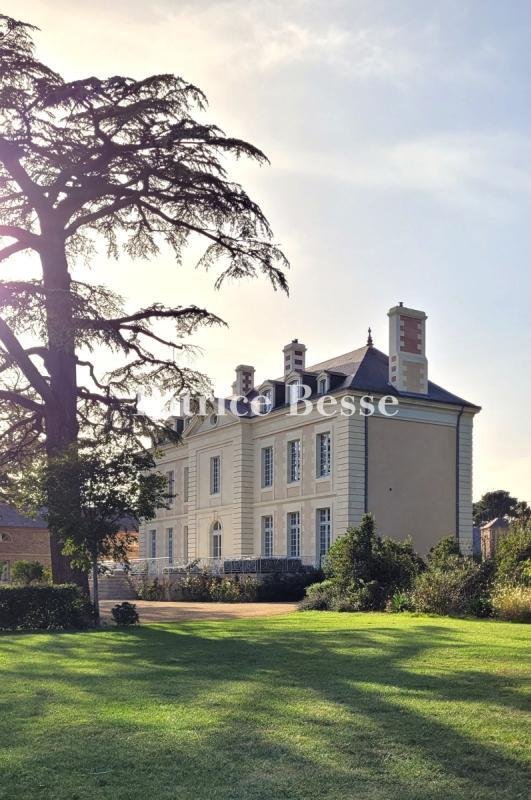 A Magnificent, Restored “Folie Nantaise”, A In Nantes, Pays De La Loire