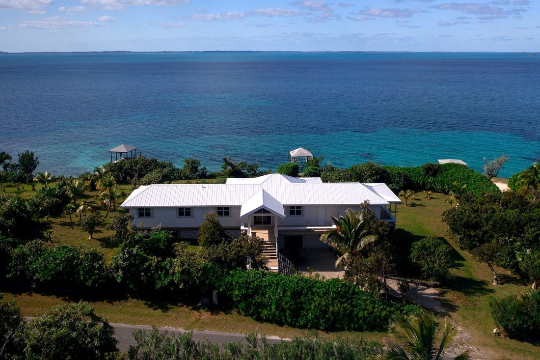 Seaside Dream In Great Guana Cay, Hope Town, The Bahamas For Sale