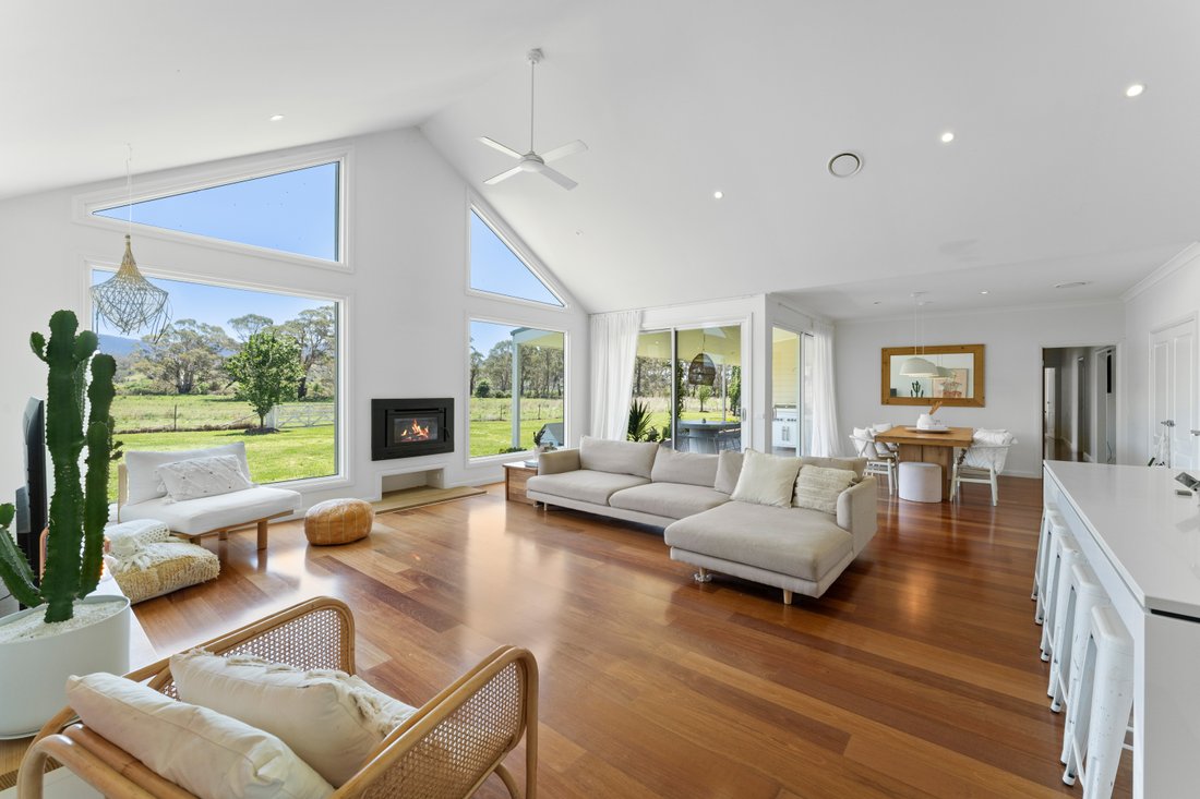 Scenic Farmstead With Shoalhaven River In Bendoura, New South Wales