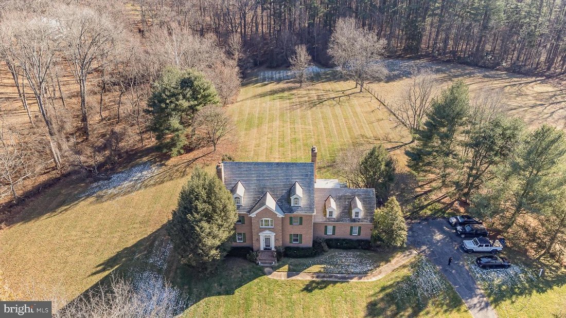 5 Bedrooms Single Family Detached In Brookeville, Maryland, United