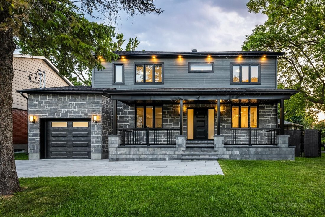 A Home For Those Who Enjoy The Finer Things In Life In Dorval, Quebec