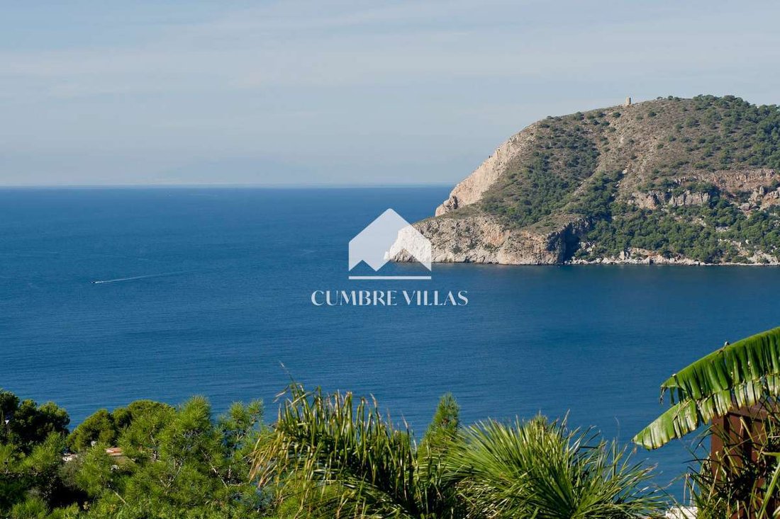 La Herradura Villa In La Herradura, Andalusia, Spain For Sale (13000464)