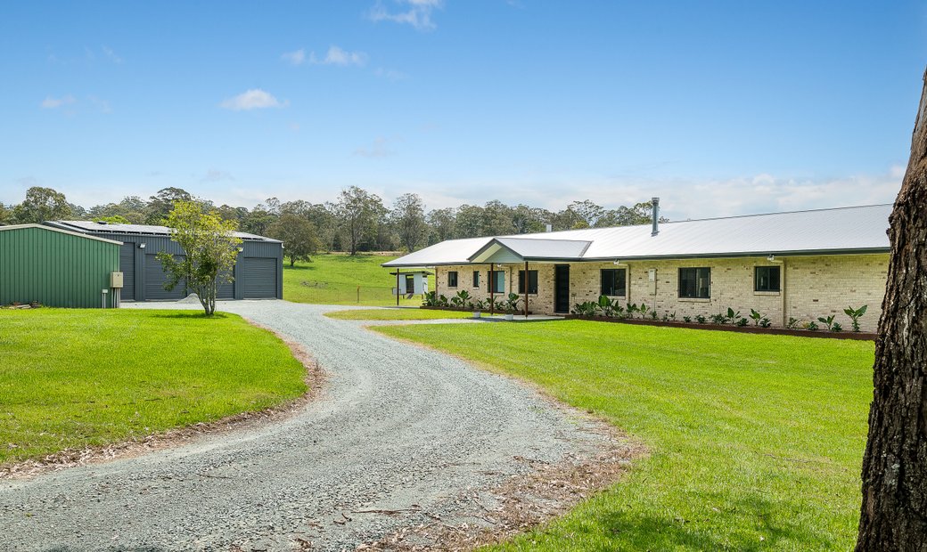 Rural Paradise Living On 20 Acres Near Dayboro In Ocean View, Australia