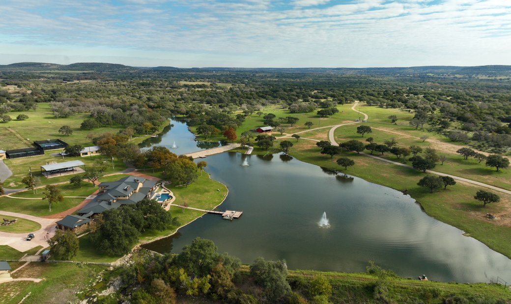 1,228+/ Acres Double Lake Ranch, In Texas, United States