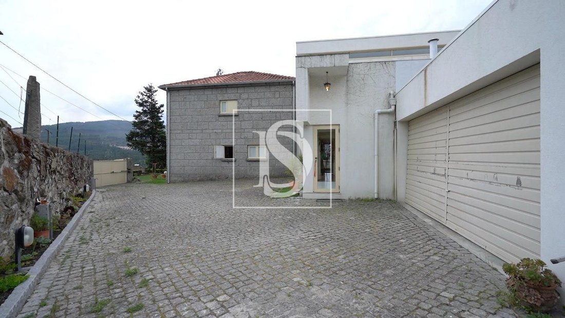 Póvoa De Lanhoso En Póvoa De Lanhoso, Portugal En Venta (13621136)