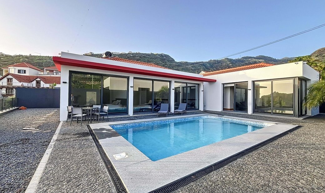 Cozy Single Storey Villa In Tabua In Ribeira Brava, Madeira, Portugal