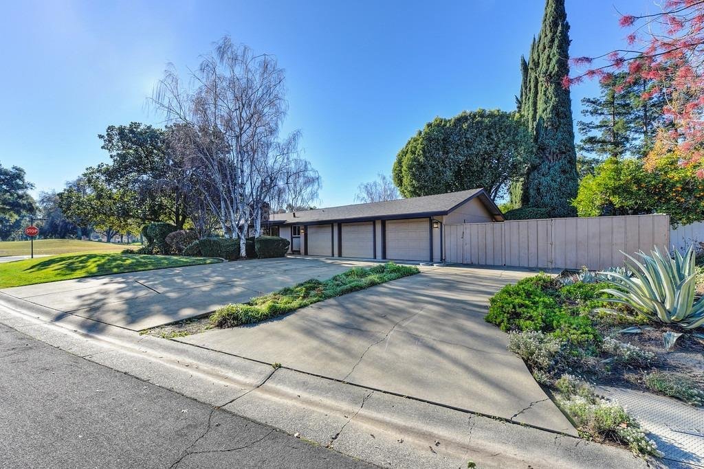 4 Bedrooms Single Family Detached In El Macero, Ca, United States For