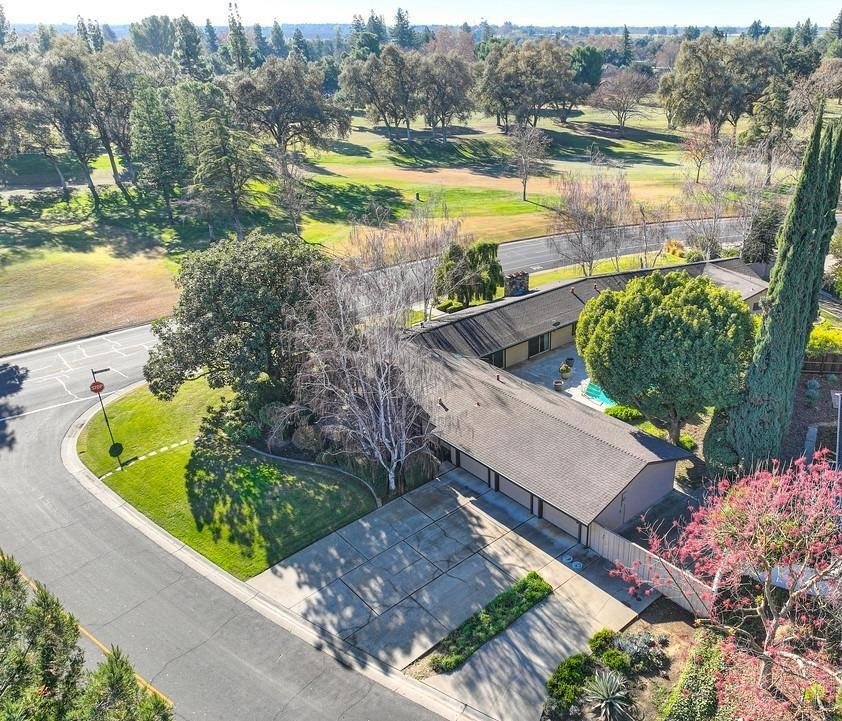 4 Bedrooms Single Family Detached In El Macero, Ca, United States For