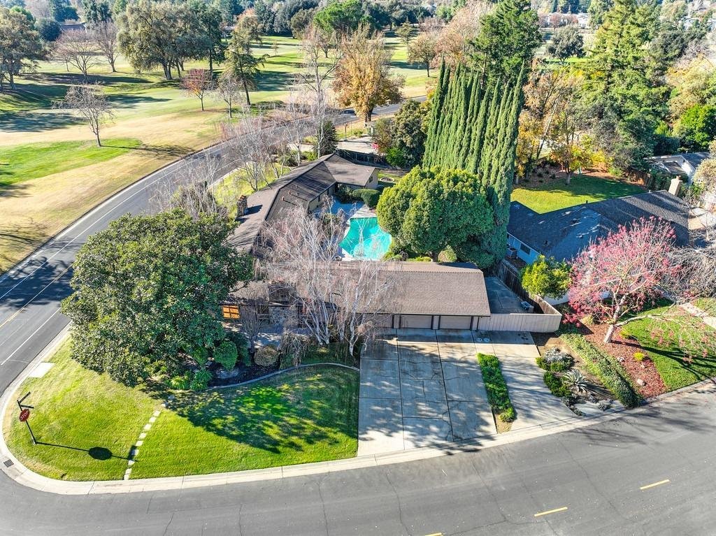 4 Bedrooms Single Family Detached In El Macero, Ca, United States For