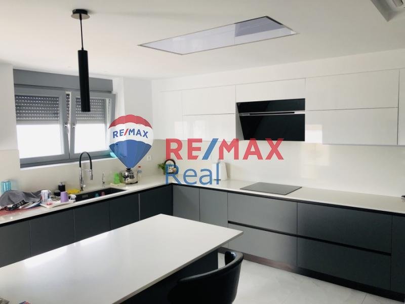 Villa in Community of Neapolis, Neapoli Municipal Unit, Greece 5 - 13625566