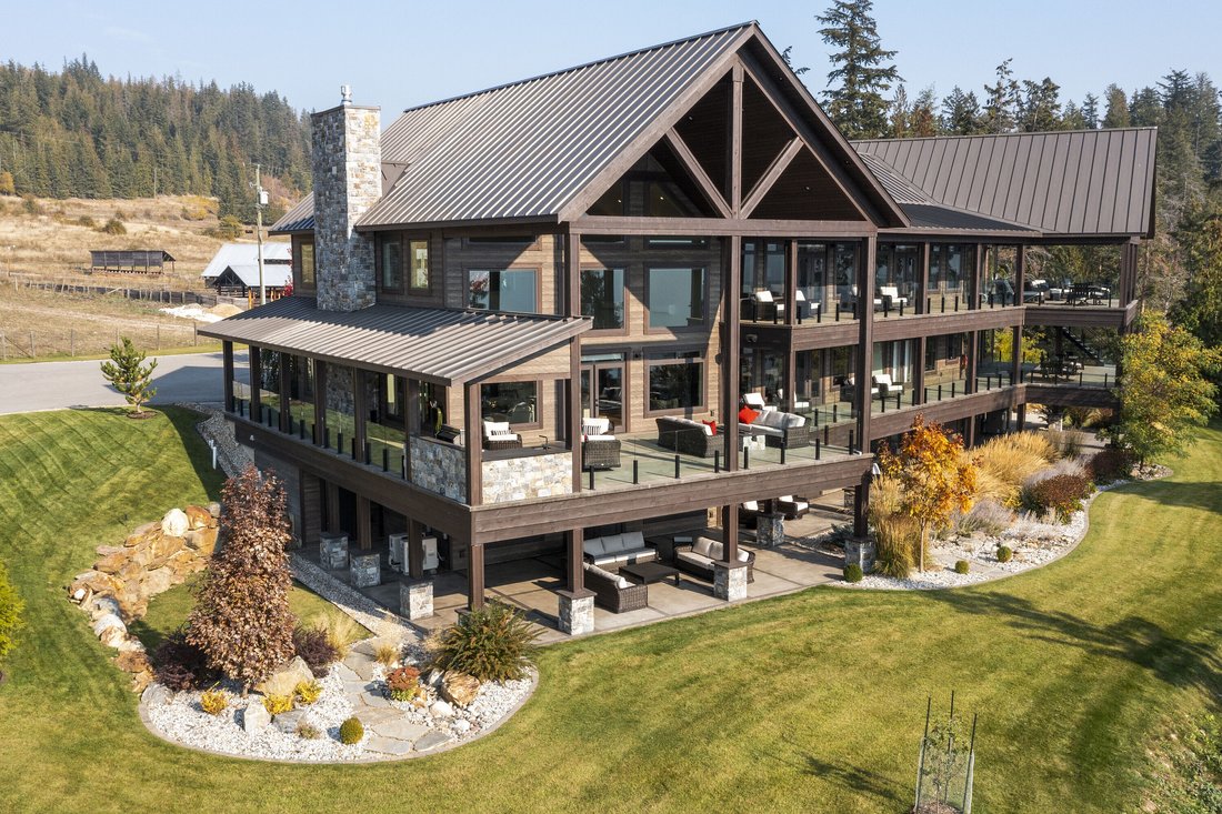 Luxury Corporate Retreat Ranch In Eagle Bay, British Columbia, Canada