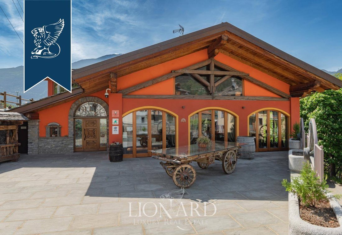 Stunning Chalet With A Farm For Sale In Valle D'aosta In La Crete