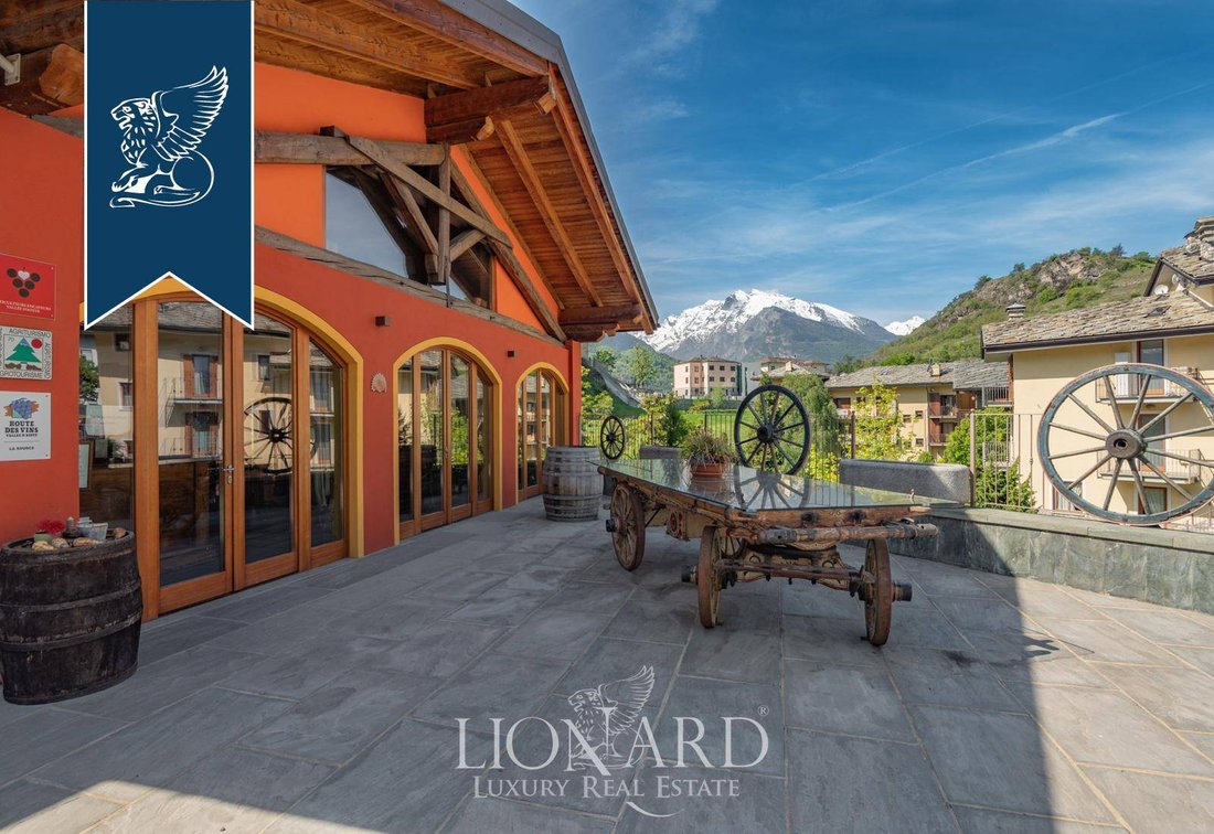 Stunning Chalet With A Farm For Sale In Valle D'aosta In La Crete