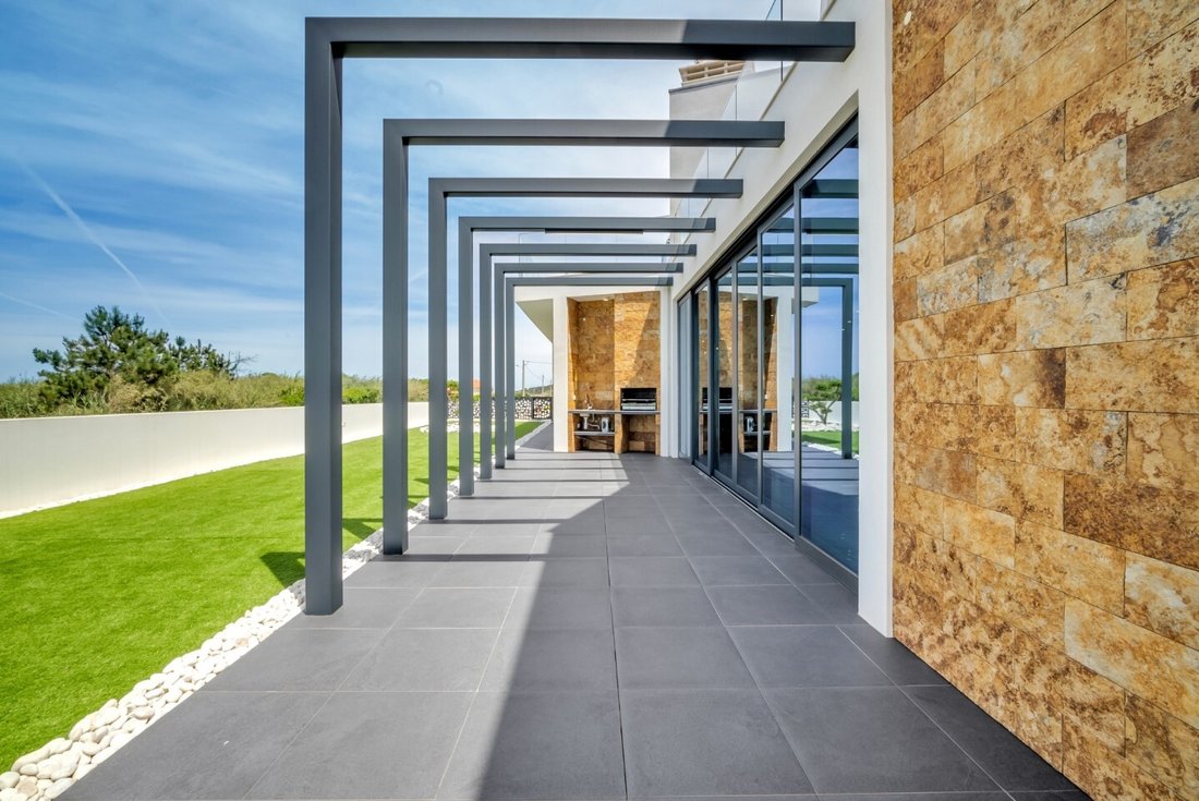 Villa Serra Do Bouro In Serra Do Bouro, Leiria District, Portugal For