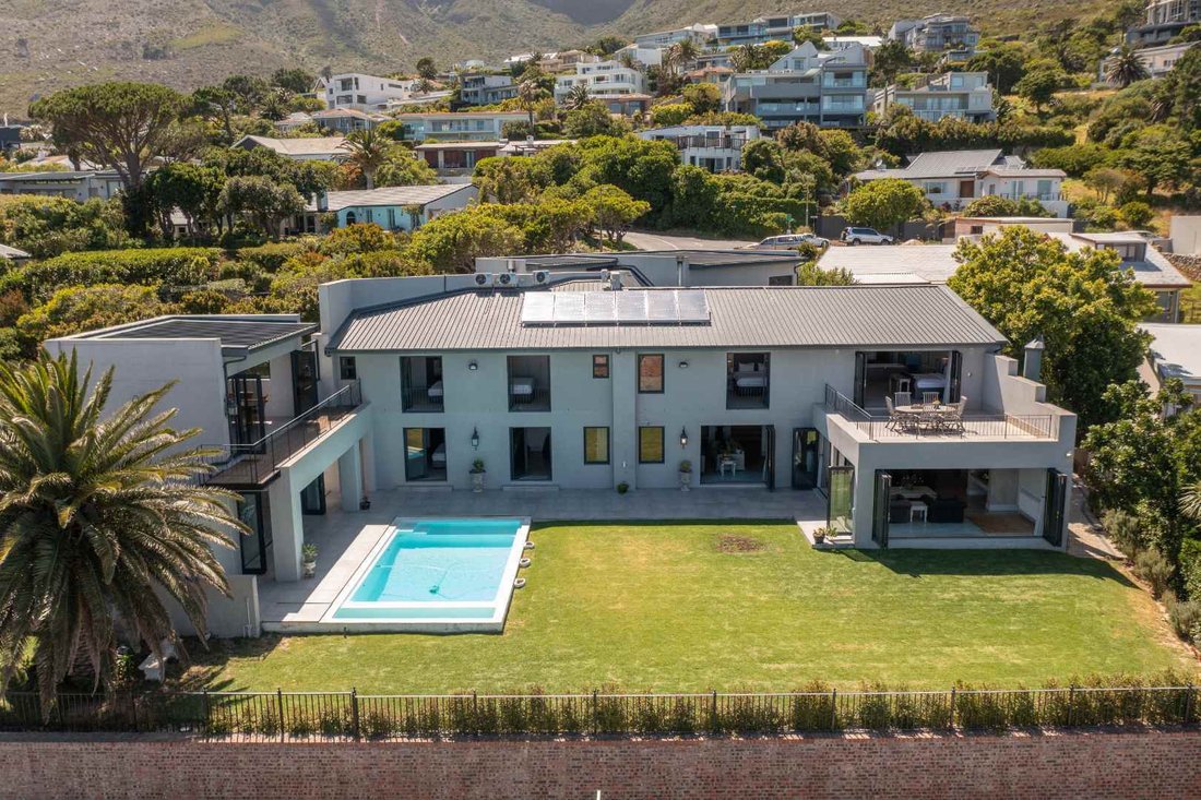 A Rare Find In Camps Bay! In Cape Town, Western Cape, South Africa For