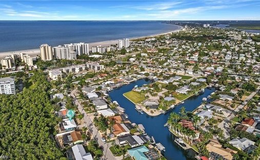 House in Fort Myers Beach, Florida, United States 1